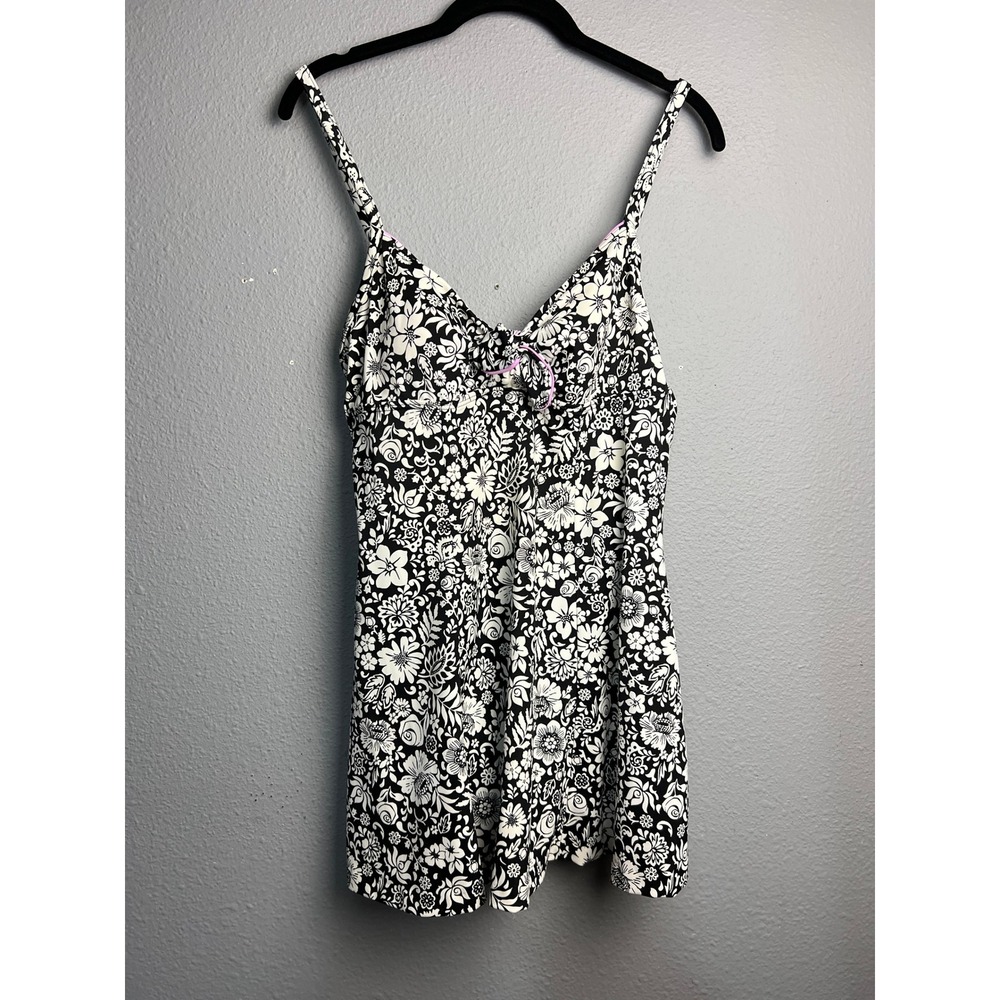 It Figures! Floral Swim Dress Black White Slender Thighs Shapewear Womens Sz 10